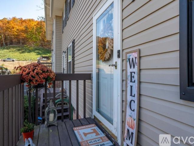 2 BR, 1.5 BA Apartment 200 Arrowhead Dr, Unit 0, Johnson City, TN 37601