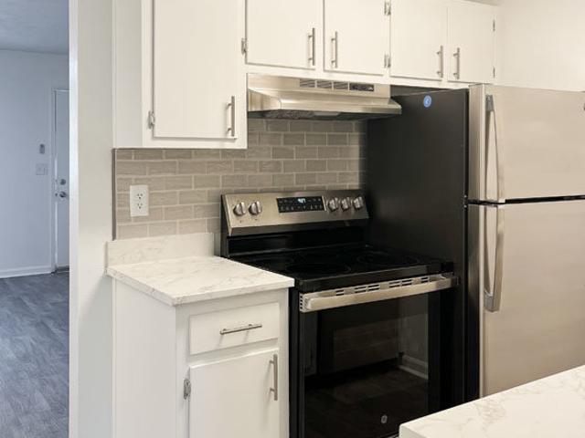 2 BR, 1.5 BA Apartment 2102 E Park Ave Unit 1 2176, Tallahassee, FL 32301