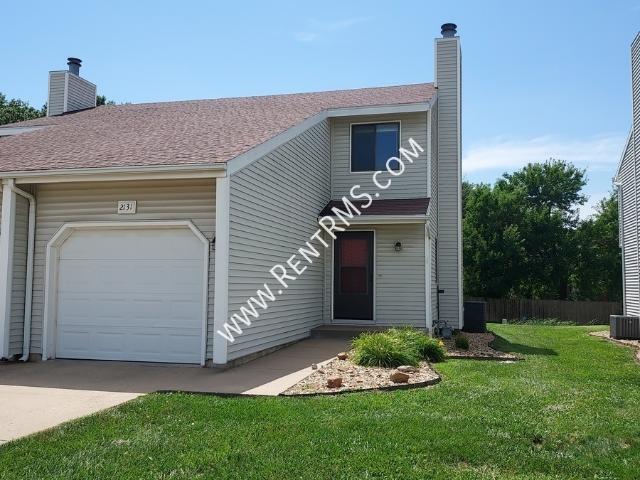 2 BR, 1.5 BA Apartment 2131 SW Brandywine Ln, Topeka, KS 66614