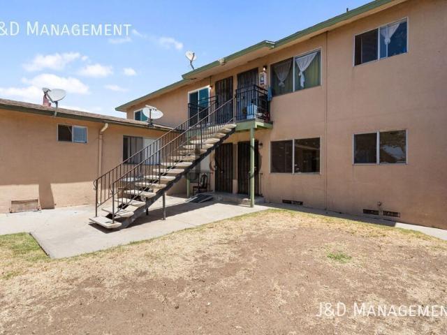 2 BR, 1.5 BA Apartment 2248 OCEAN VIEW BLVD. 2248, SAN DIEGO, CA 92113