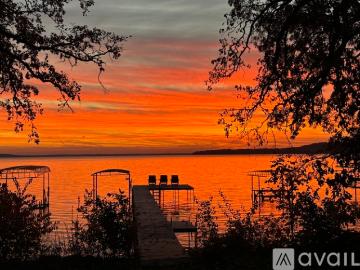 2 BR, 1.5 BA Apartment 2225 Middleton Beach Road, Middleton, WI 53562