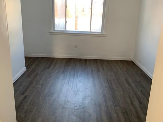 2 BR, 1.5 BA Apartment 222 4th Street, Braddock, PA 15104
