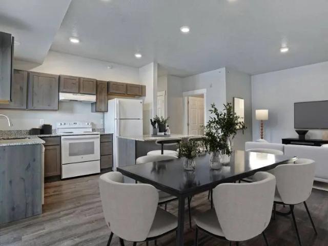 2 BR, 1.5 BA Apartment 2385 East 6895 South Unit 2434 03, Salt Lake City, UT 84121