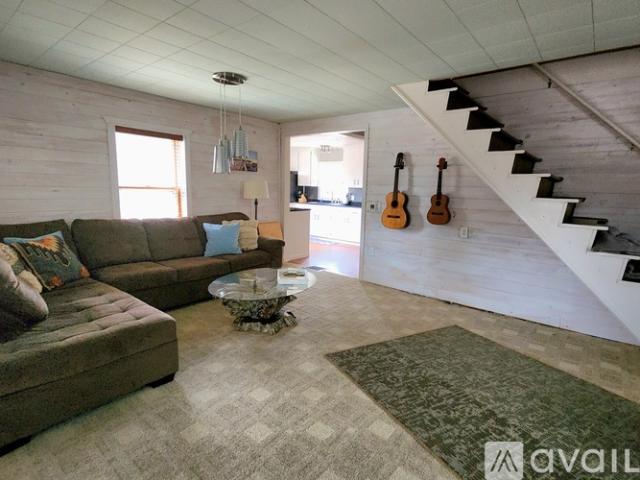 2 BR, 1.5 BA Apartment 2385 M 28, Marquette, MI 49855