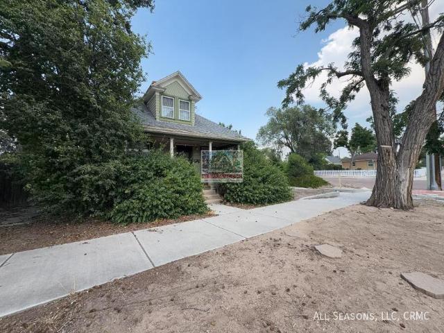 2 BR, 1.5 BA Apartment 230 E Espanola St, Colorado Springs, CO 80907