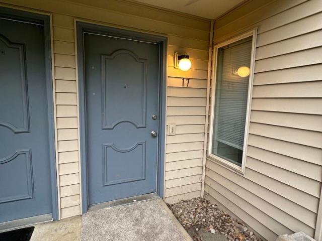 2 BR, 1.5 BA Apartment 2311 SE Courtney Ave Unit 12, Portland, OR 97267