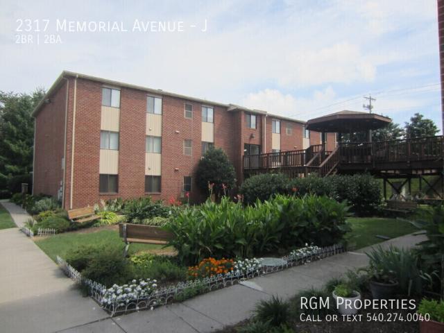 2 BR, 1.5 BA Apartment 2317 Memorial Avenue, Roanoke, VA 24015