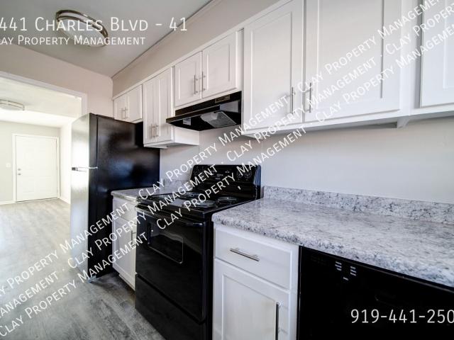 2 BR, 1.5 BA Apartment 2441 Charles Blvd, Greenville, NC 27858