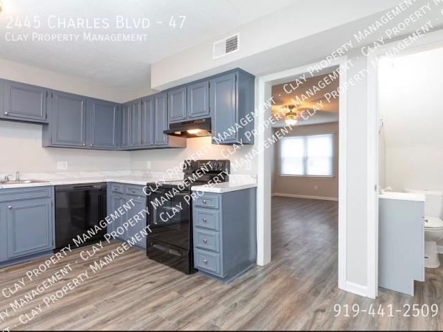 2 BR, 1.5 BA Apartment 2445 Charles Blvd, Greenville, NC 27858