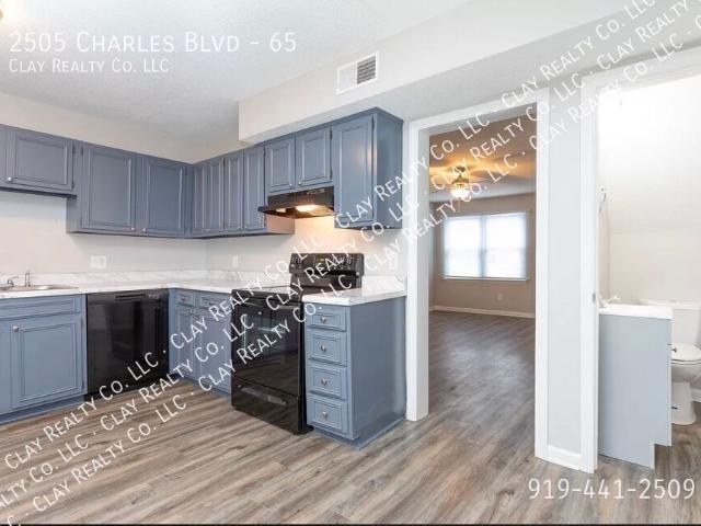 2 BR, 1.5 BA Apartment 2505 Charles Blvd, Greenville, NC 27858