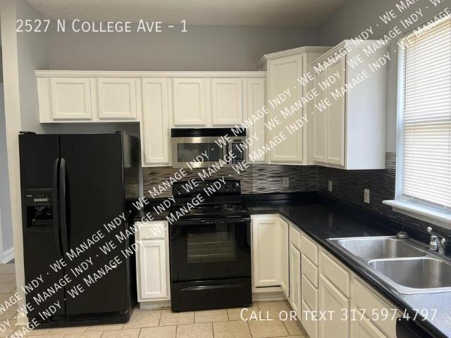 2 BR, 1.5 BA Apartment 2527 N College Ave, Indianapolis, IN 46205