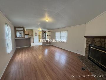 2 BR, 1.5 BA Apartment 25 Morton Ave. Lot, Dover Foxcroft, ME 04426