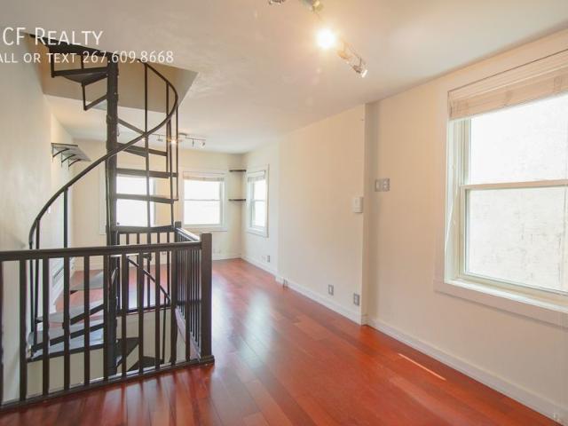 2 BR, 1.5 BA Apartment 2619 South Street Unit, Philadelphia, PA 19146