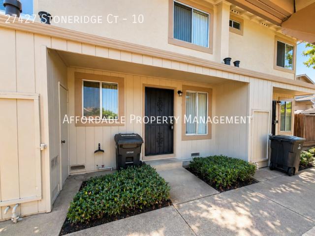2 BR, 1.5 BA Apartment 27427 Stoneridge Ct, Hayward, CA 94544