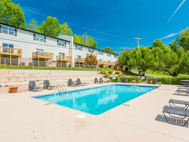 2 BR, 1.5 BA Apartment 3017 Limestone Dr Unit 3001 E, Louisville, TN 37777