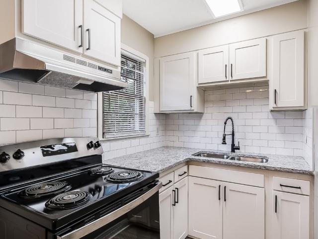 2 BR, 1.5 BA Apartment 319 Cook Street Unit G 34, Kannapolis, NC 28083