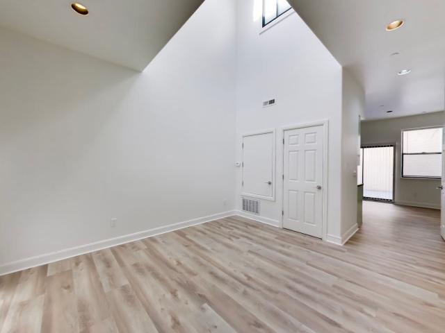 2 BR, 1.5 BA Apartment 324 10th Street, Oakland, CA 94607