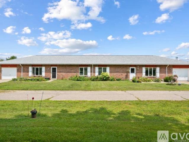 2 BR, 1.5 BA Apartment 326 Babcock Hill Road, Unit A, Lebanon, CT 06249
