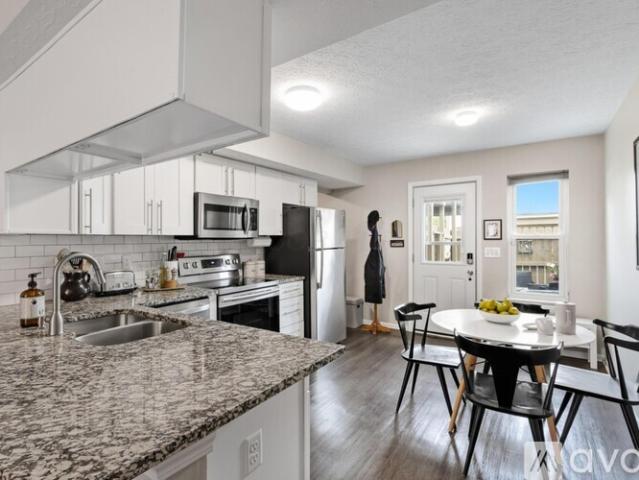 2 BR, 1.5 BA Apartment 3232 Summerdale Ln, Unit 74, Columbus, OH 43221