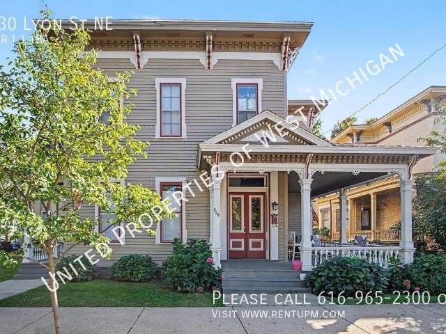 2 BR, 1.5 BA Apartment 330 Lyon St NE, Grand Rapids, MI 49503