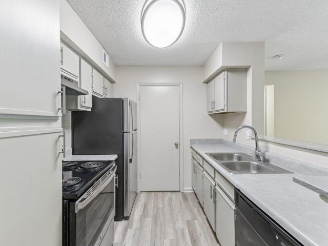 2 BR, 1.5 BA Apartment 3400 Sweetwater Road Unit 0716, Lawrenceville, GA 30044