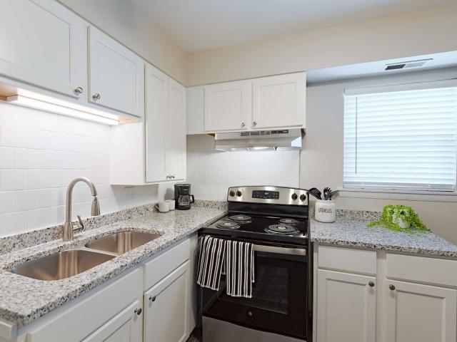 2 BR, 1.5 BA Apartment 34 Sherry Drive Unit 2451 2451 E, Burlington, NC 27215