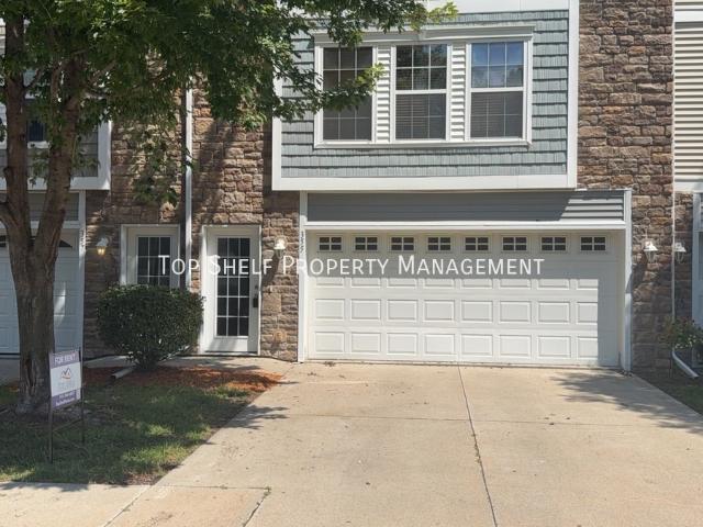 2 BR, 1.5 BA Apartment 355 NE Olivewood Dr, Waukee, IA 50263