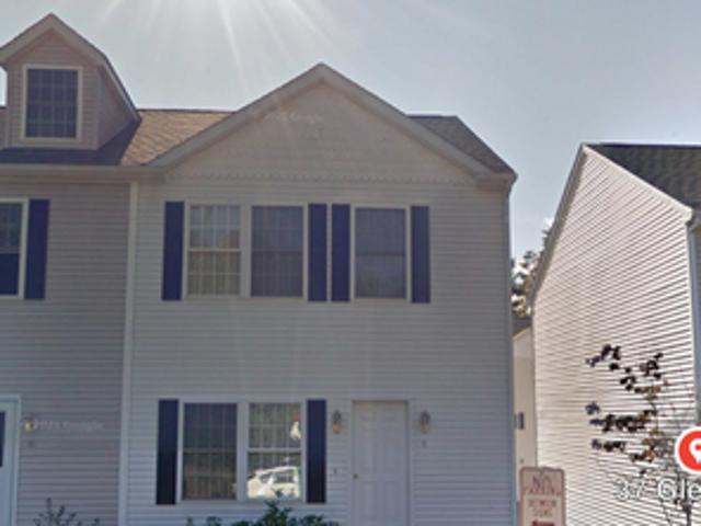2 BR, 1.5 BA Apartment 37 Glen Avenue, Unit 18, Chelmsford, MA 01824
