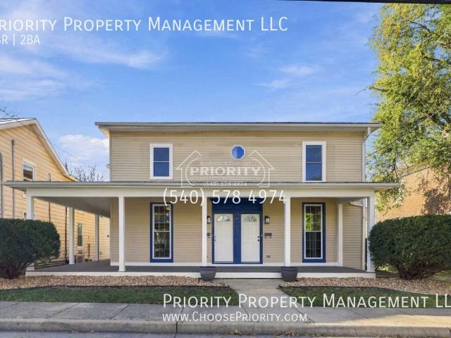 2 BR, 1.5 BA Apartment 381 West Water Street, Harrisonburg, VA 22801