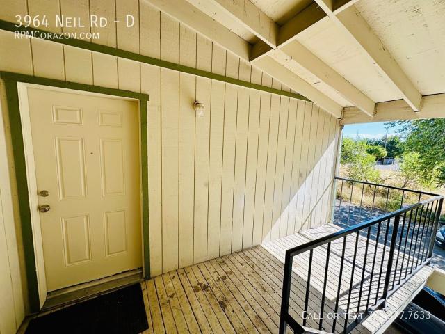 2 BR, 1.5 BA Apartment 3964 Neil Rd, Reno, NV 89502