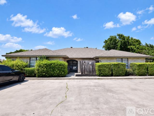 2 BR, 1.5 BA Apartment 3909 Charolais Dr, Unit B, Killeen, TX 76542