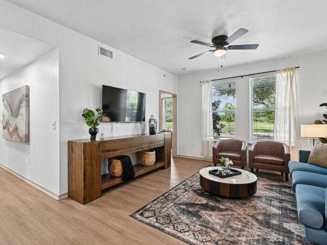 2 BR, 1.5 BA Apartment 4201 William Fleming Ct W #1012 Unit A, Fort Worth, TX 76115