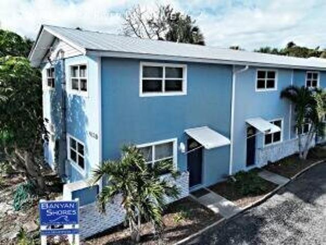 2 BR, 1.5 BA Apartment 4220 NE Indian River Dr. Drive #, Jensen Beach, FL 34957