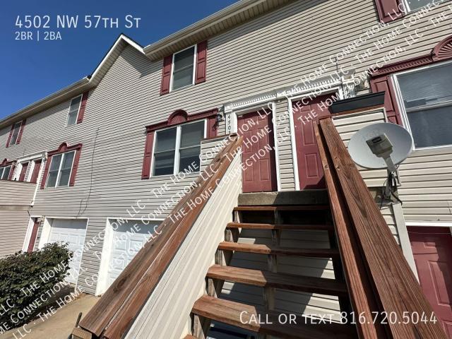 2 BR, 1.5 BA Apartment 4502 NW 57th St, Kansas City, MO 64151