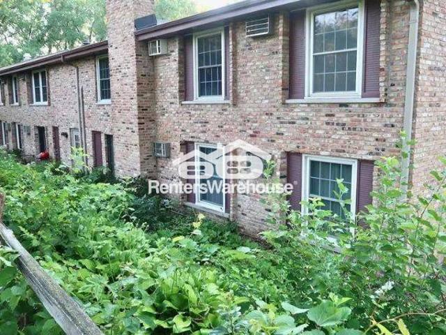 2 BR, 1.5 BA Apartment 4648 Cedar Lake Rd S, St Louis Park, MN 55416