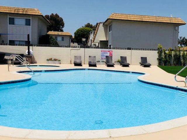 2 BR, 1.5 BA Apartment 4840 South Rose Avenue Unit 4910 G, Oxnard, CA 93033
