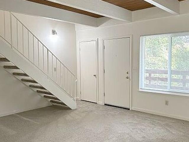 2 BR, 1.5 BA Apartment 5129 Myrtle Avenue, Unit 021, Sacramento, CA 95841