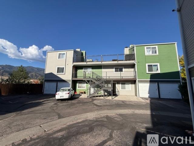 2 BR, 1.5 BA Apartment 520 532 Winnie Way, Unit 528, Colorado Springs, CO 80904