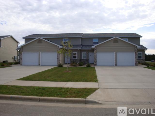 2 BR, 1.5 BA Apartment 521 Kozarek Dr, Unit 6, Tomah, WI 54660