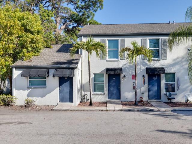 2 BR, 1.5 BA Apartment 521 Van Buren Street Unit 27864, Fort Myers, FL 33916