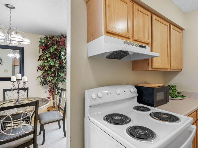 2 BR, 1.5 BA Apartment 567 Sharp Lane Unit 431, Baton Rouge, LA 70815