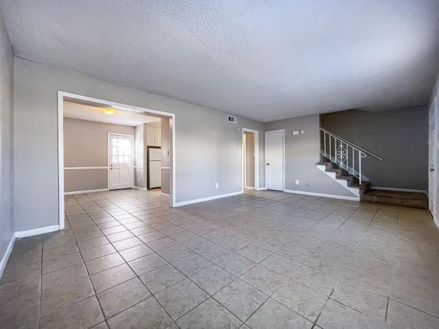 2 BR, 1.5 BA Apartment 5767 Cedars East Court Unit 5720 03, Charlotte, NC 28212