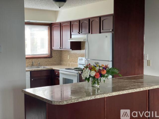2 BR, 1.5 BA Apartment 5989 Southeast Harmony Road, Unit 7, Milwaukie, OR 97222