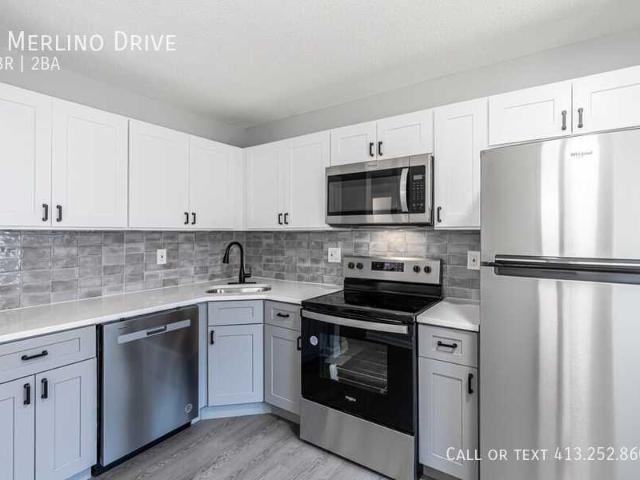 2 BR, 1.5 BA Apartment 5 Merlino Drive, Groton, CT 06340