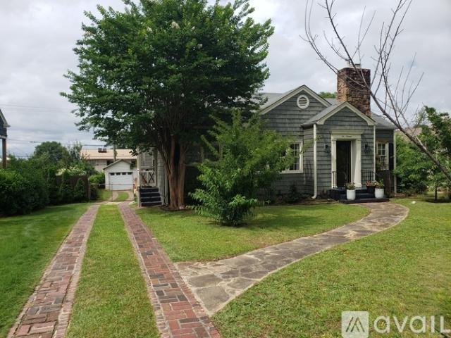 2 BR, 1.5 BA Apartment 616 19th Avenue South, Birmingham, AL 35205