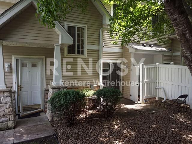 2 BR, 1.5 BA Apartment 612 Willoughby Way W, Minnetonka, MN 55305