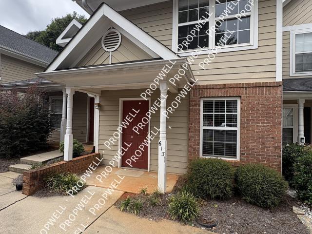 2 BR, 1.5 BA Apartment 613 Bear Drive, Greenville, SC 29605
