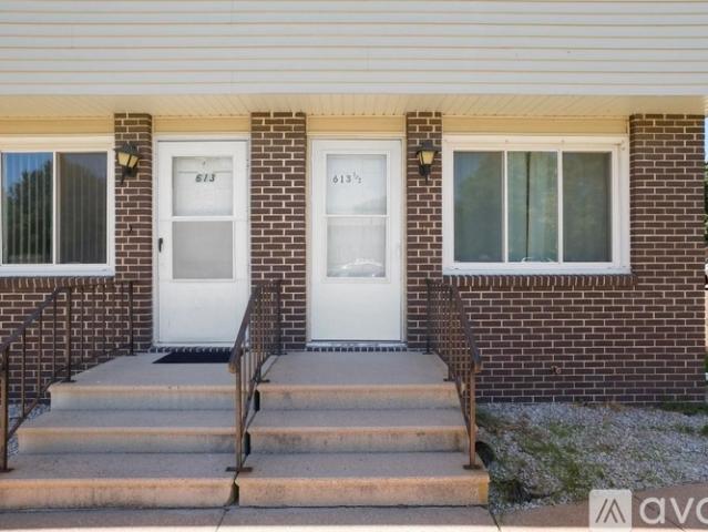 2 BR, 1.5 BA Apartment 613 1 2 Thomas Dr, Hastings, NE 68901