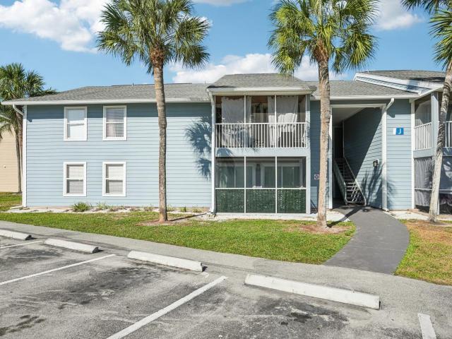 2 BR, 1.5 BA Apartment 6308 Panther Lane Unit 32268, Fort Myers, FL 33919