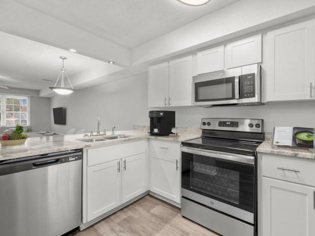 2 BR, 1.5 BA Apartment 630 Fairview Rd Unit 116, Simpsonville, SC 29680